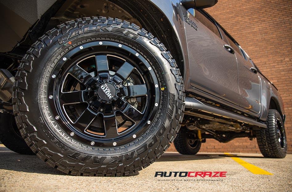 TOYOTA HILUX N80 4WD MO962 GLOSS BLACK